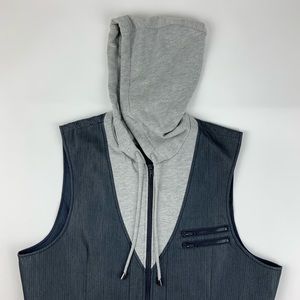 MACYS BAR III Men’s Runway Hooded Vest
